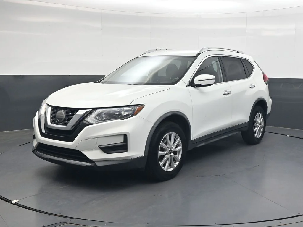 Used 2018 Glacier White Nissan SV image 8
