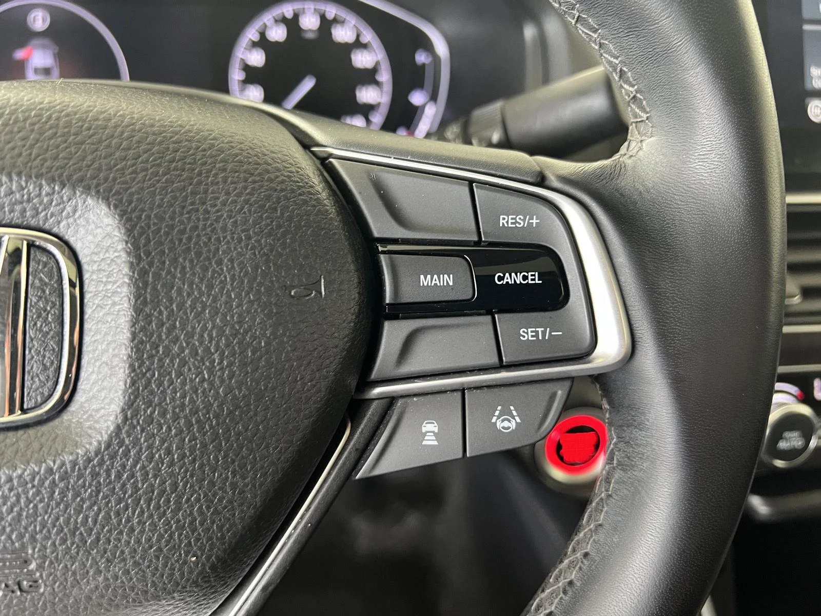 Used 2020 Modern Steel Metallic Honda EX-L image 17