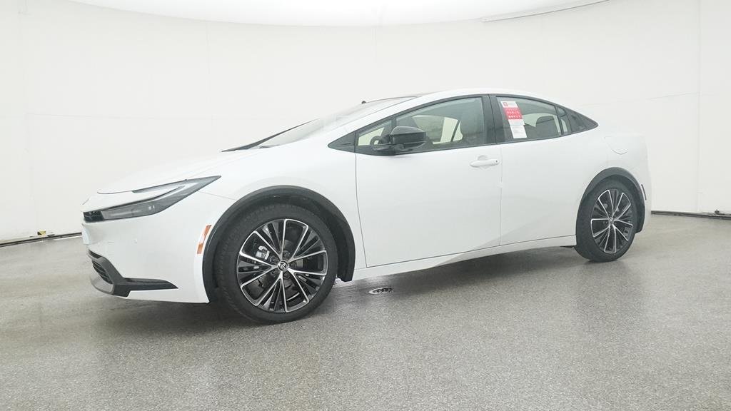 New 2025 Wind Chill Pearl Toyota XLE image 10