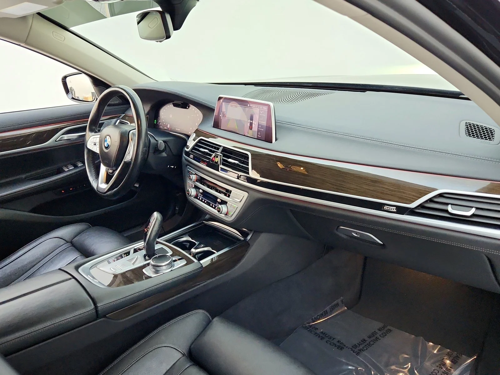 Used 2020 Black Sapphire Metallic BMW 740i xDrive image 29