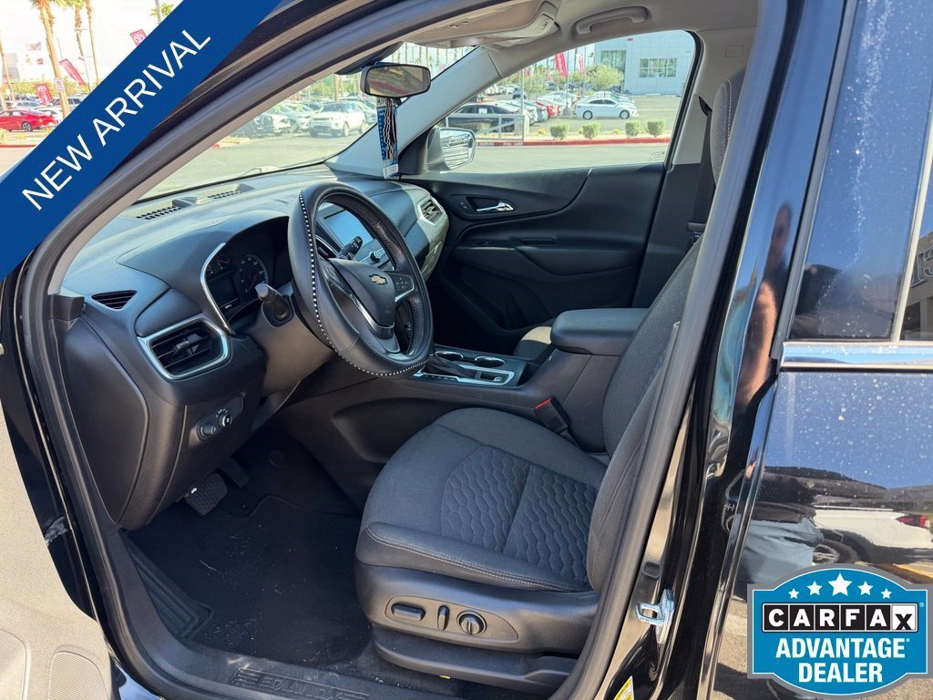 Used 2018 MOSAIC BLACK METALLIC Chevrolet LT image 5