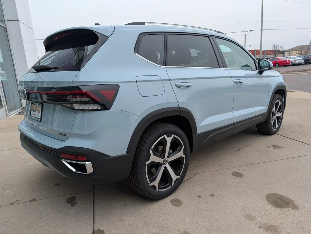 New 2026 Gray Volkswagen 1.5T SEL image 3