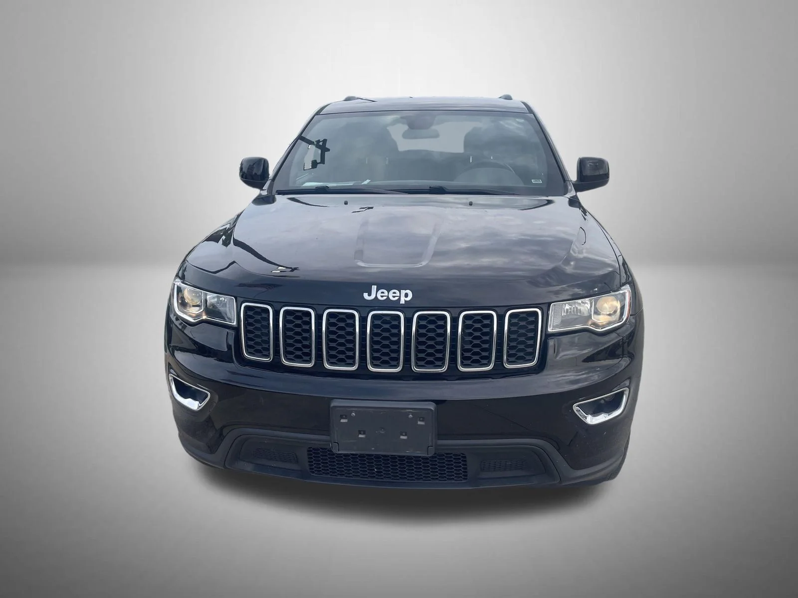 Used 2019 Black Jeep Laredo E image 2