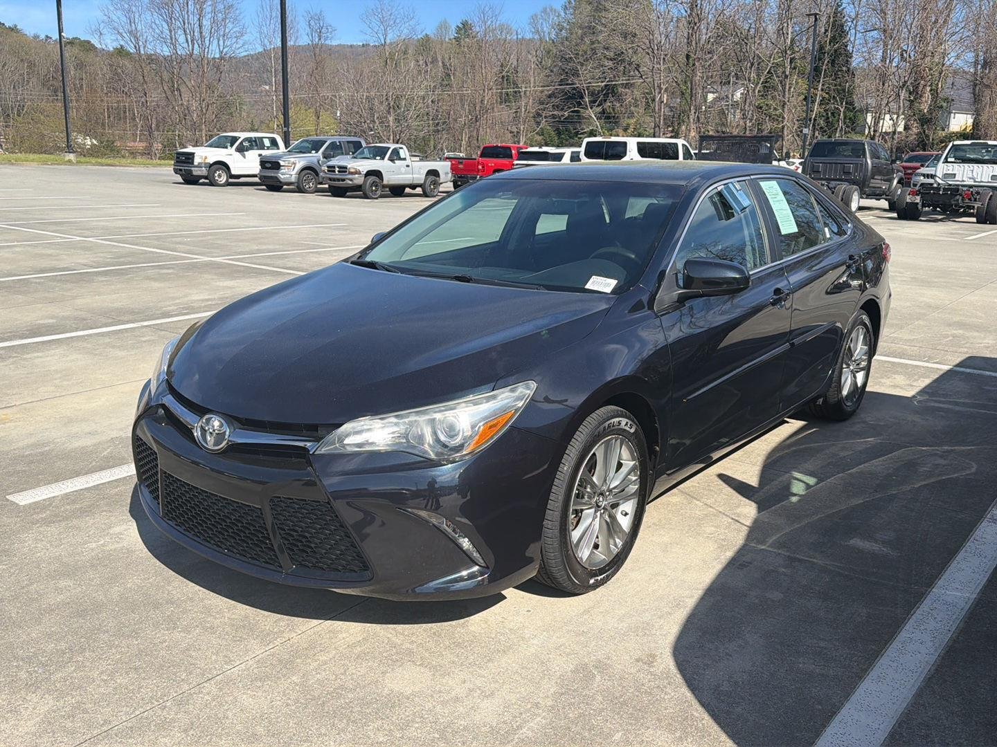 Used 2015 Toyota Camry SE with VIN 4T1BF1FK7FU879791 for sale in Clayton, GA