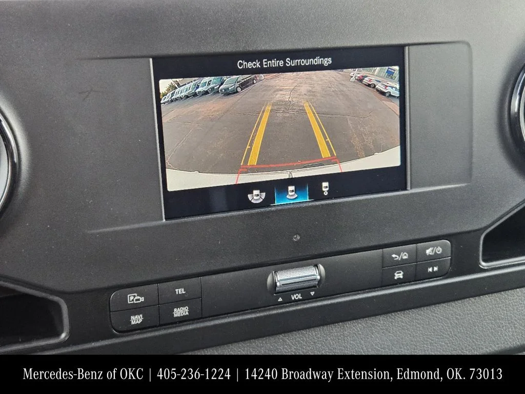 Used 2025 White Mercedes-Benz Cargo 170 WB image 17