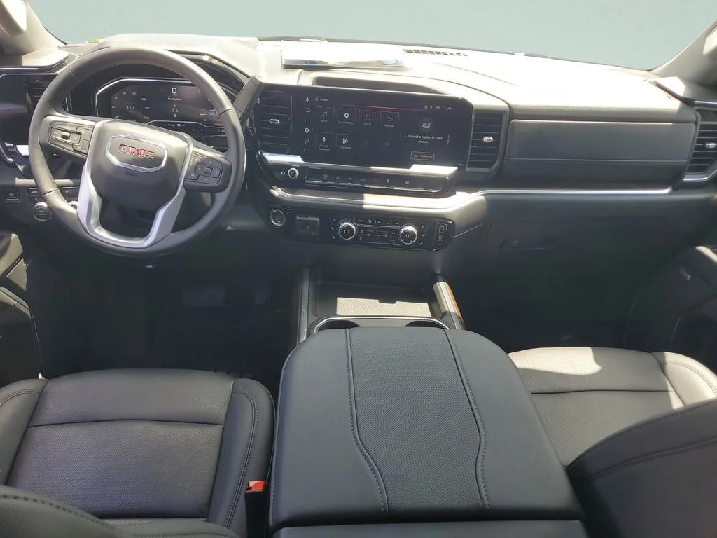 Certified Used 2025 Sterling Metallic GMC SLT image 14