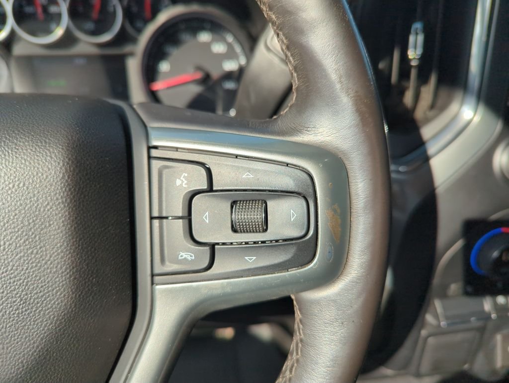 Used 2022 Gray Chevrolet LT image 23