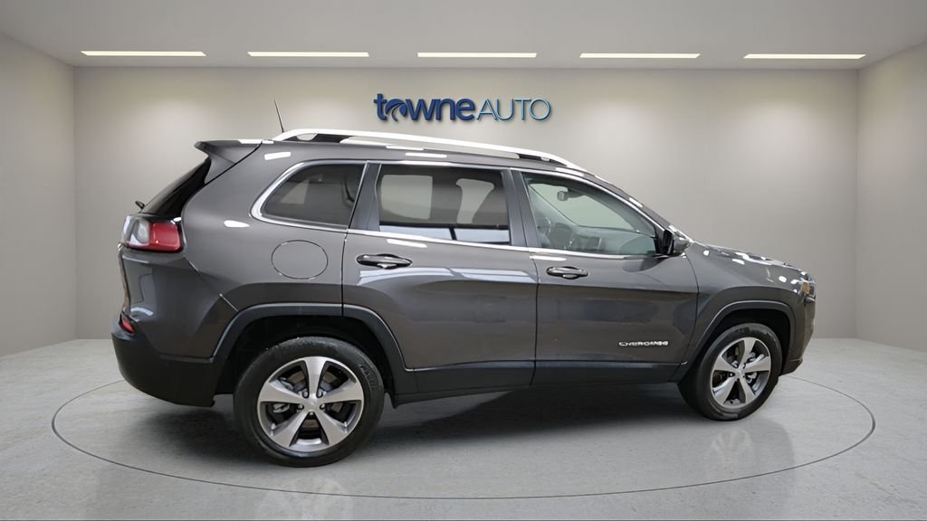 Used 2021 Gray Jeep Limited image 5