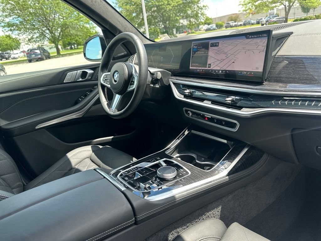New 2026 Mineral White Metallic BMW xDrive40i image 27