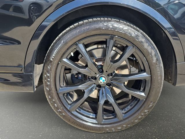Used 2023 Black BMW xDrive40i image 38