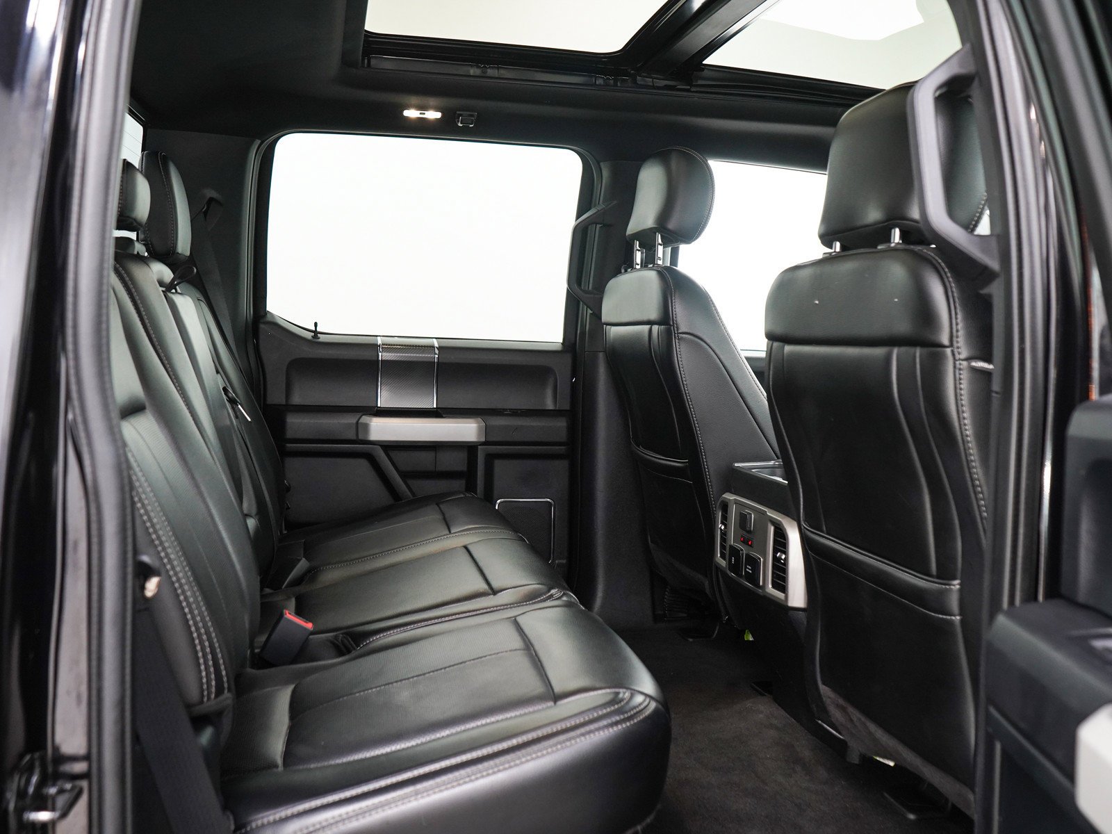 Used 2020 Black Ford XL image 14