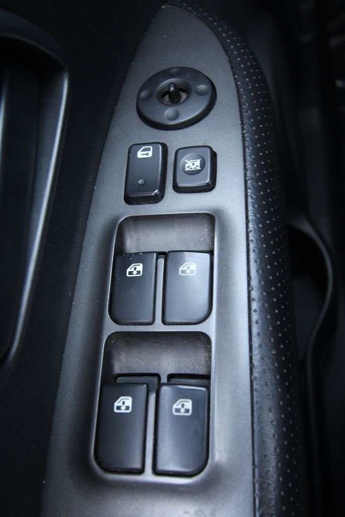 Used 2009 Gray Kia LX image 20