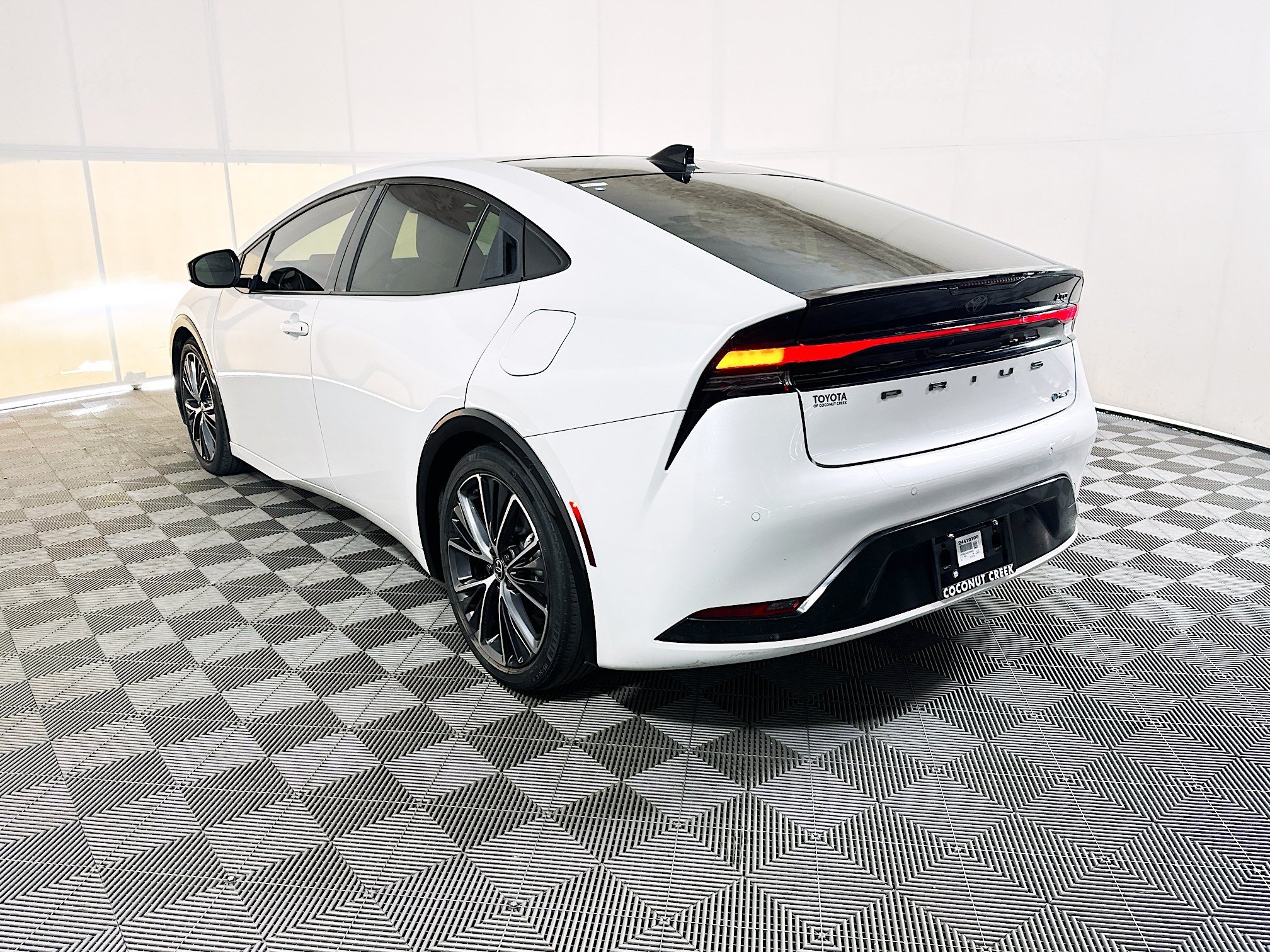 Used 2024 Pearl Toyota Limited image 5