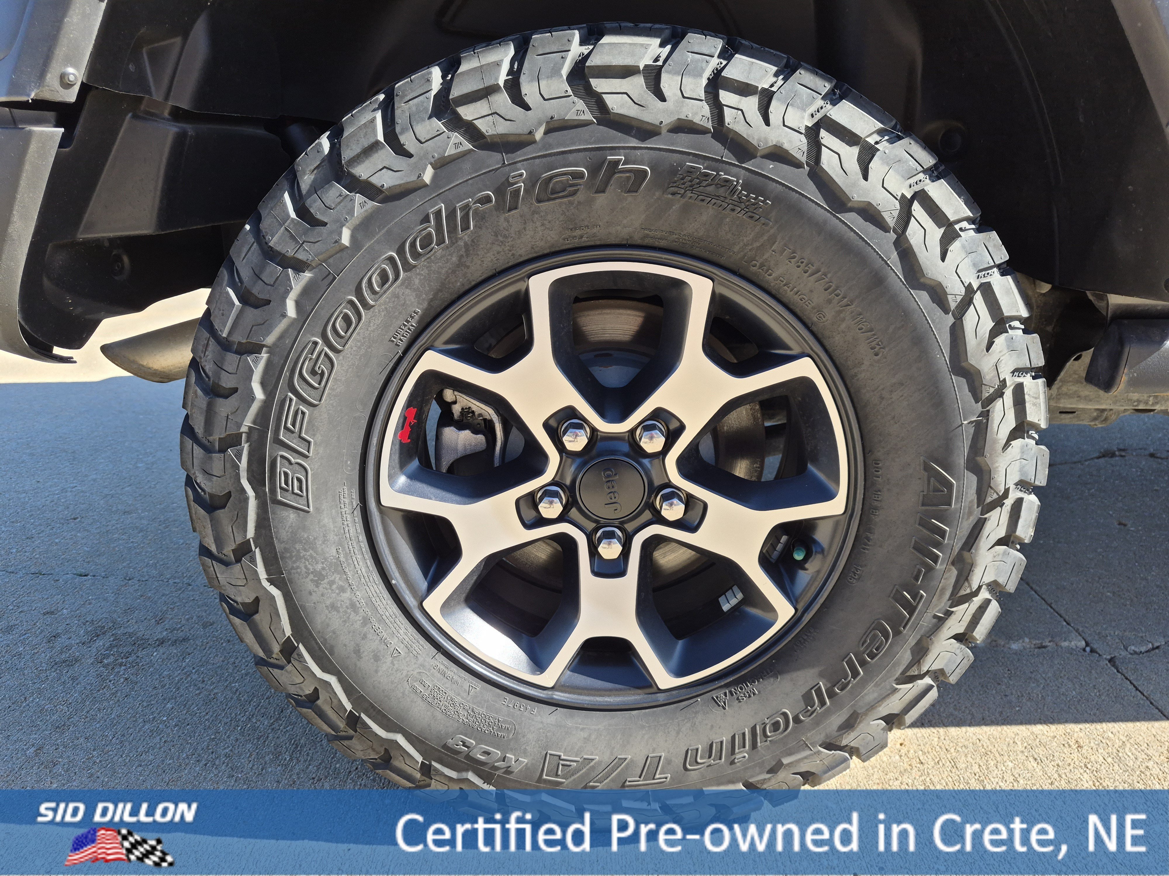Used 2022 Granite Crystal Clearcoat Metallic Jeep Unlimited Rubicon image 11