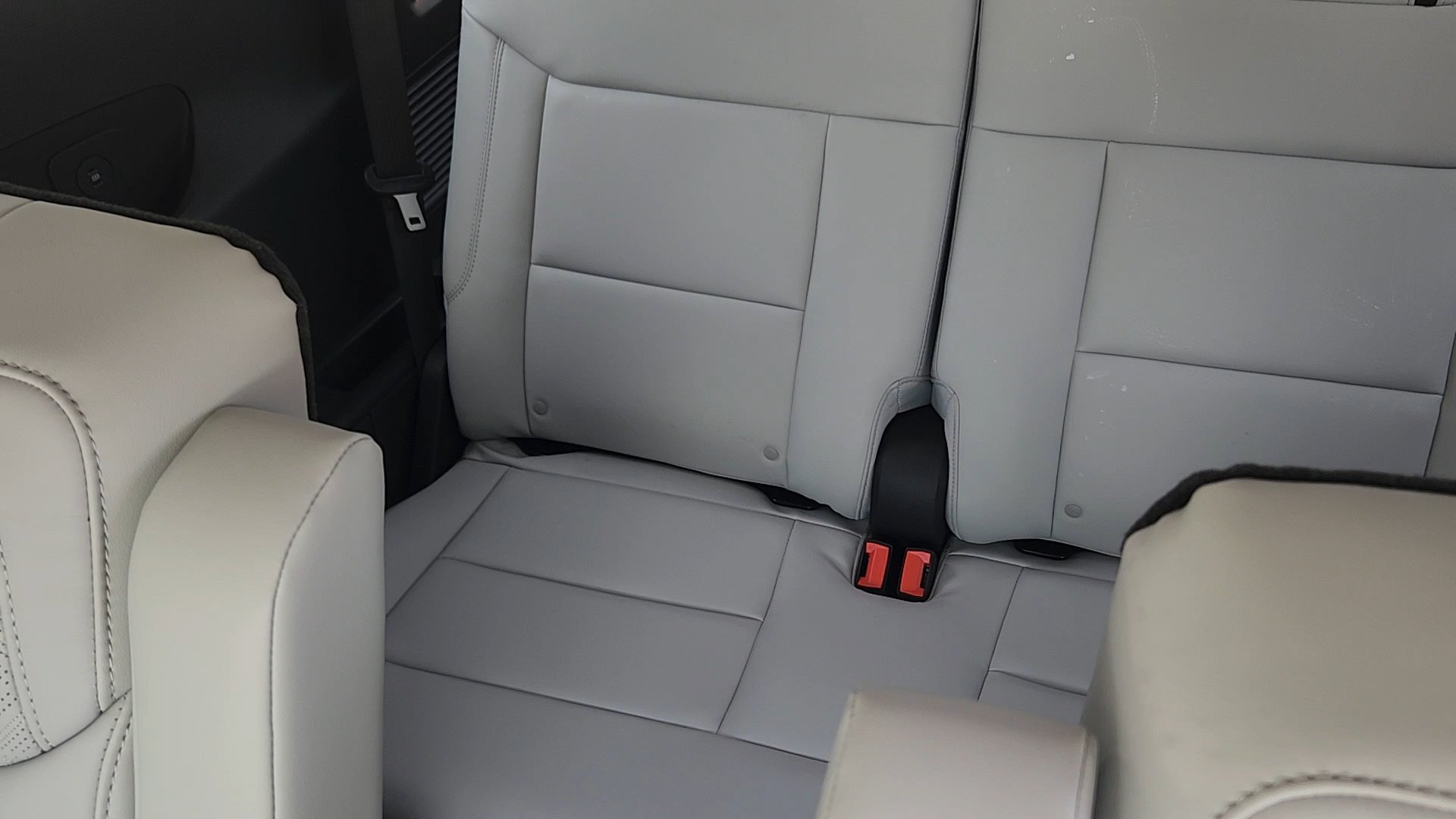 New 2026 Carbonized Gray Metallic Ford Platinum image 25