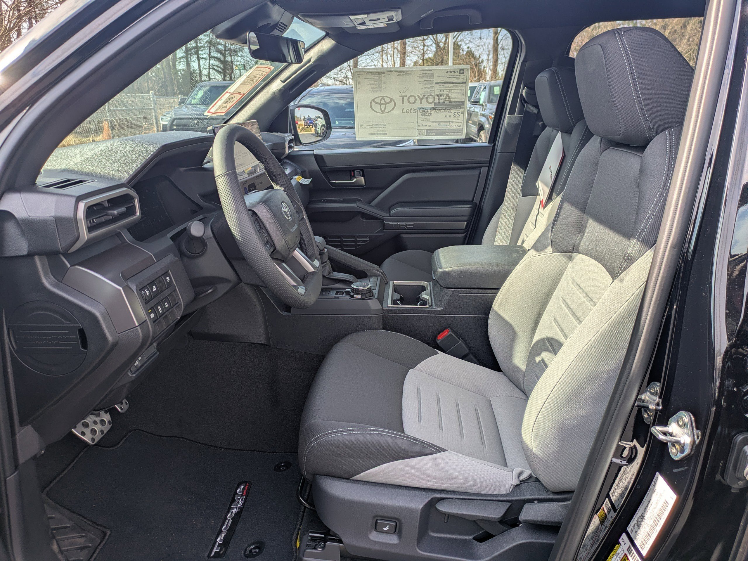 2026 Toyota Tacoma TRD Sport - Photo 21