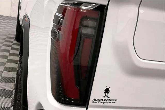 Used 2025 Summit White GMC AT4X image 37