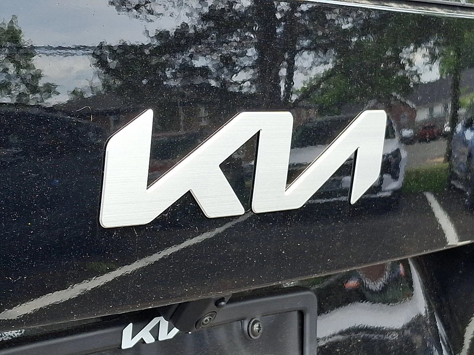 New 2027 Ebony Black Kia S image 14