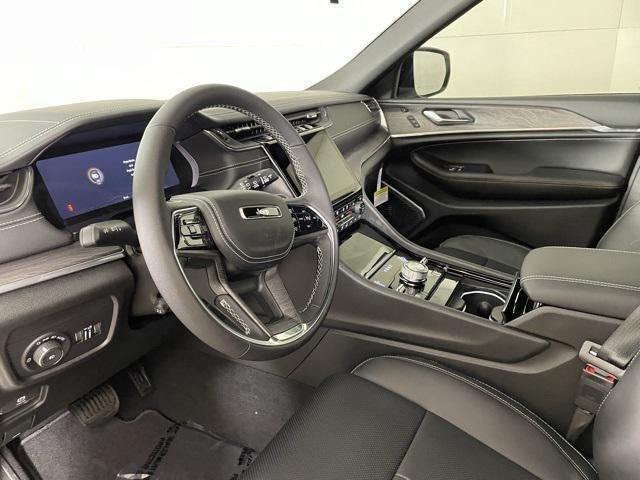 2025 Jeep Grand Cherokee Overland - Photo 33