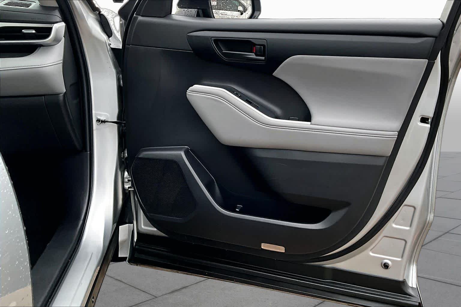 Used 2022 Celestial Silver Metallic Toyota LE image 22