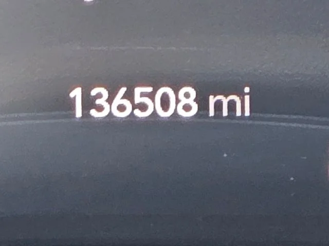 Used 2019 White Chrysler Touring Plus image 25