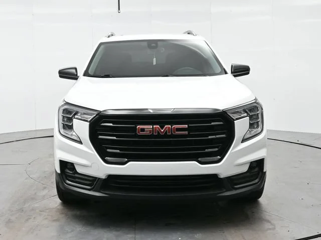 Used 2023 SUMMIT WHITE GMC SLT image 2