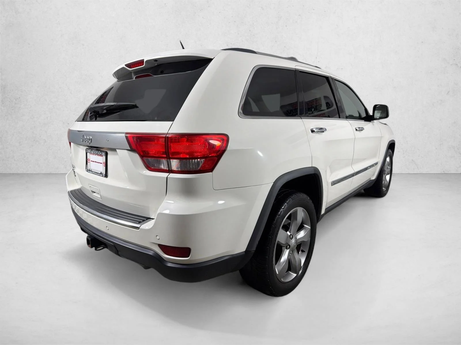 Used 2011 White Jeep Limited image 5