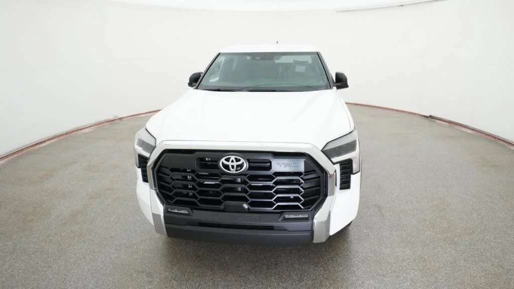 New 2026 Ice Cap Toyota SR5 image 19
