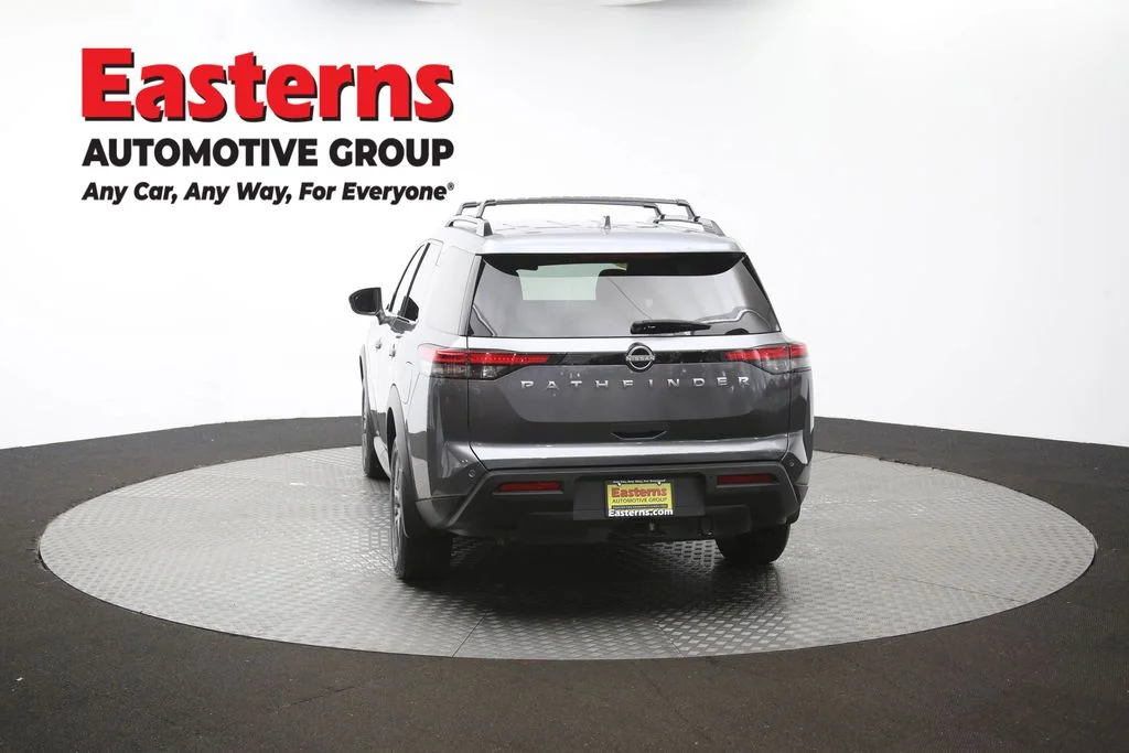 Used 2023 Gray Nissan SV image 39