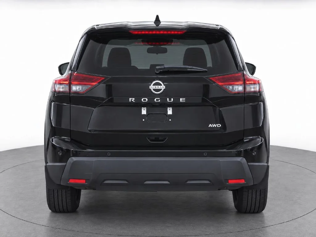 Used 2024 Black Nissan S image 6