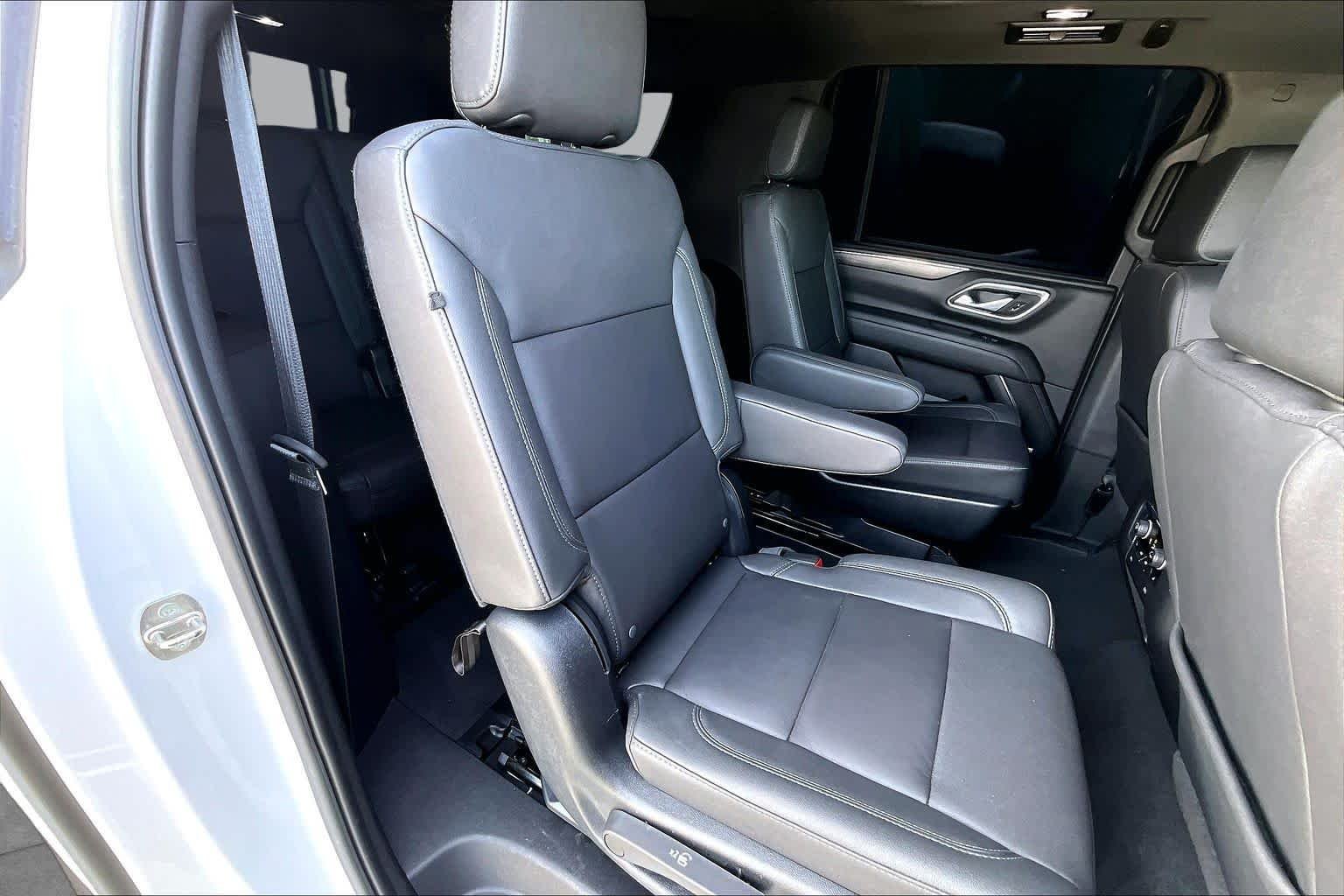 Used 2023 Summit White Chevrolet Z71 image 18