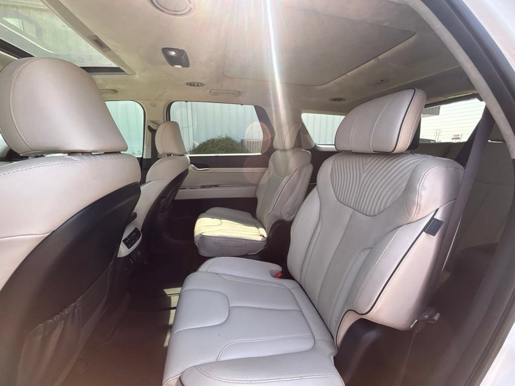 Used 2024 White Hyundai Calligraphy image 13