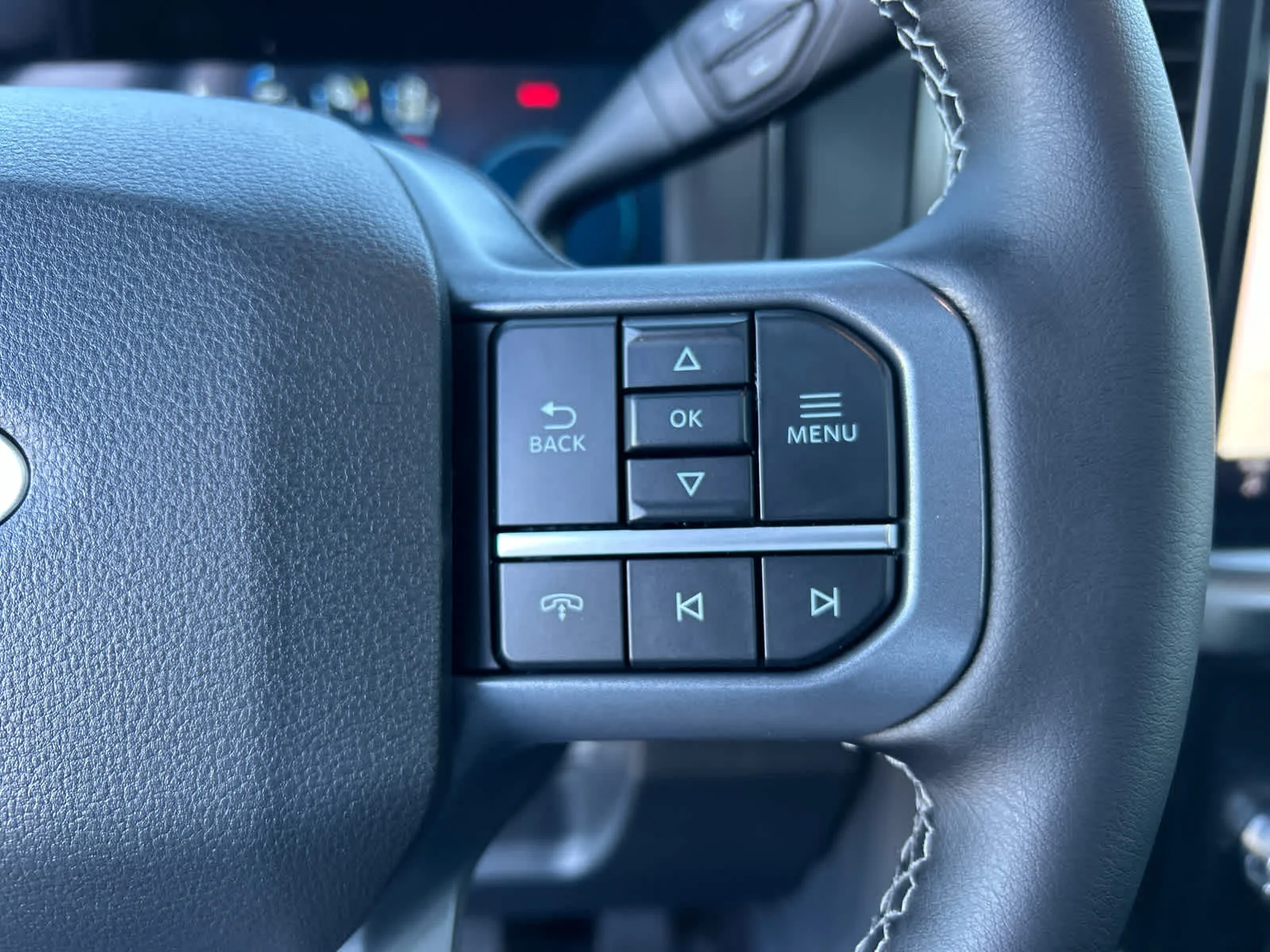 New 2026 Avalanche Ford LARIAT image 30