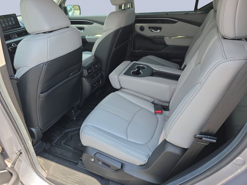 Used 2025 Lunar Silver Metallic Honda EX-L image 32