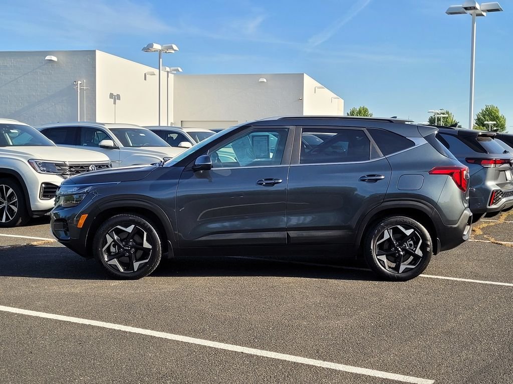 Used 2024 Gray Kia EX image 9