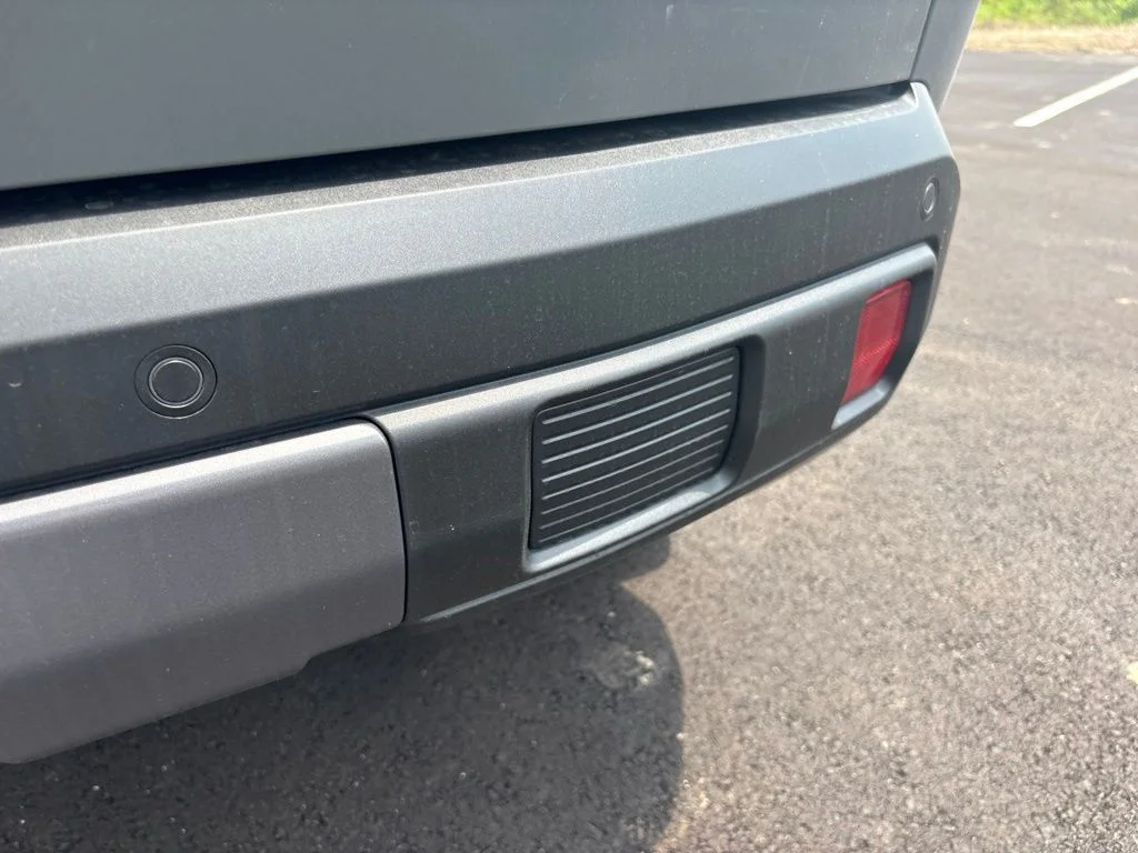 New 2026 Sting-Gray Clear-Coat Exterior Paint Jeep Limited image 9