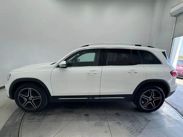Certified Used 2026 White Mercedes-Benz GLB 250 image 17