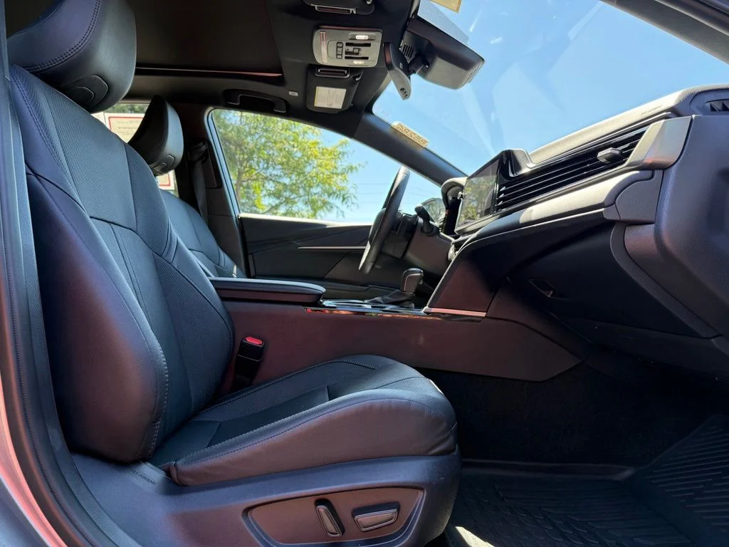 Used 2025  Toyota XSE image 19