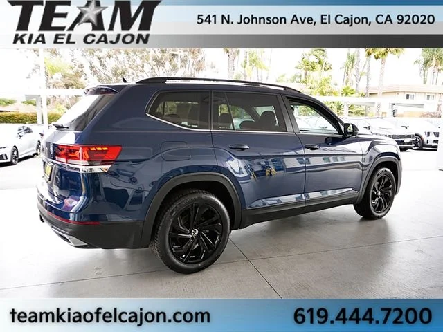 Used 2023 Blue Volkswagen 3.6L V6 SE w/Technology image 9