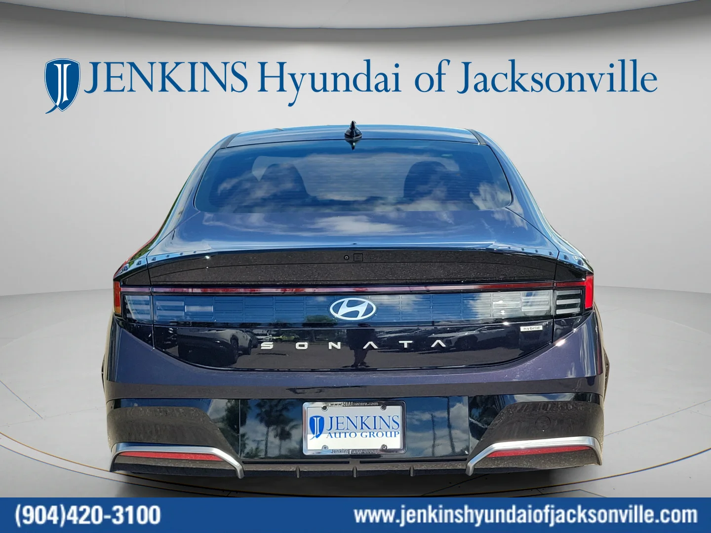 Used 2025 Carbon Blue Hyundai SEL image 4