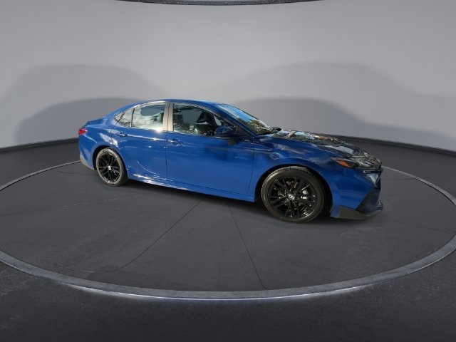 2025 Toyota Camry SE - Photo 9