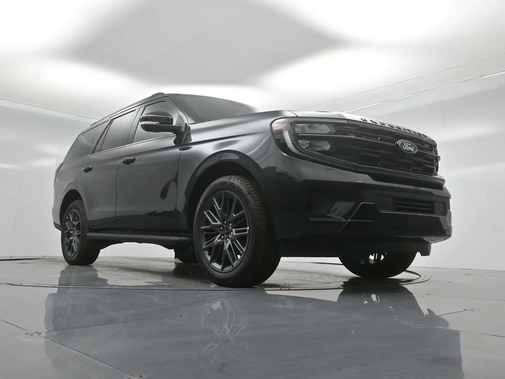 New 2026 Dark Matter Gray Metallic Ford Platinum image 44