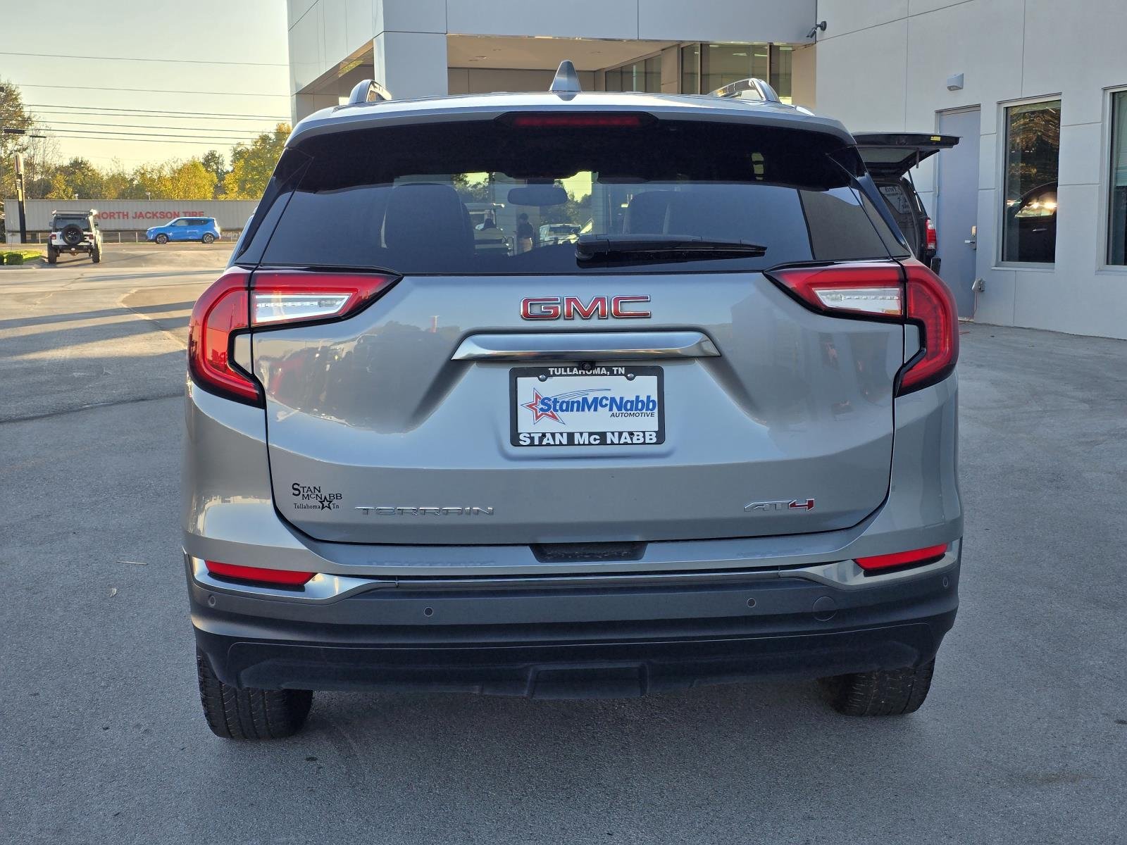 2024 GMC Terrain AT4 - Photo 6