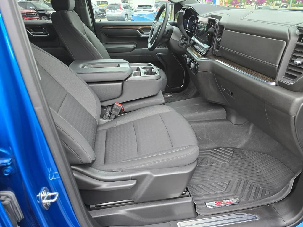 Used 2023 Glacier Blue Metallic Chevrolet RST image 15