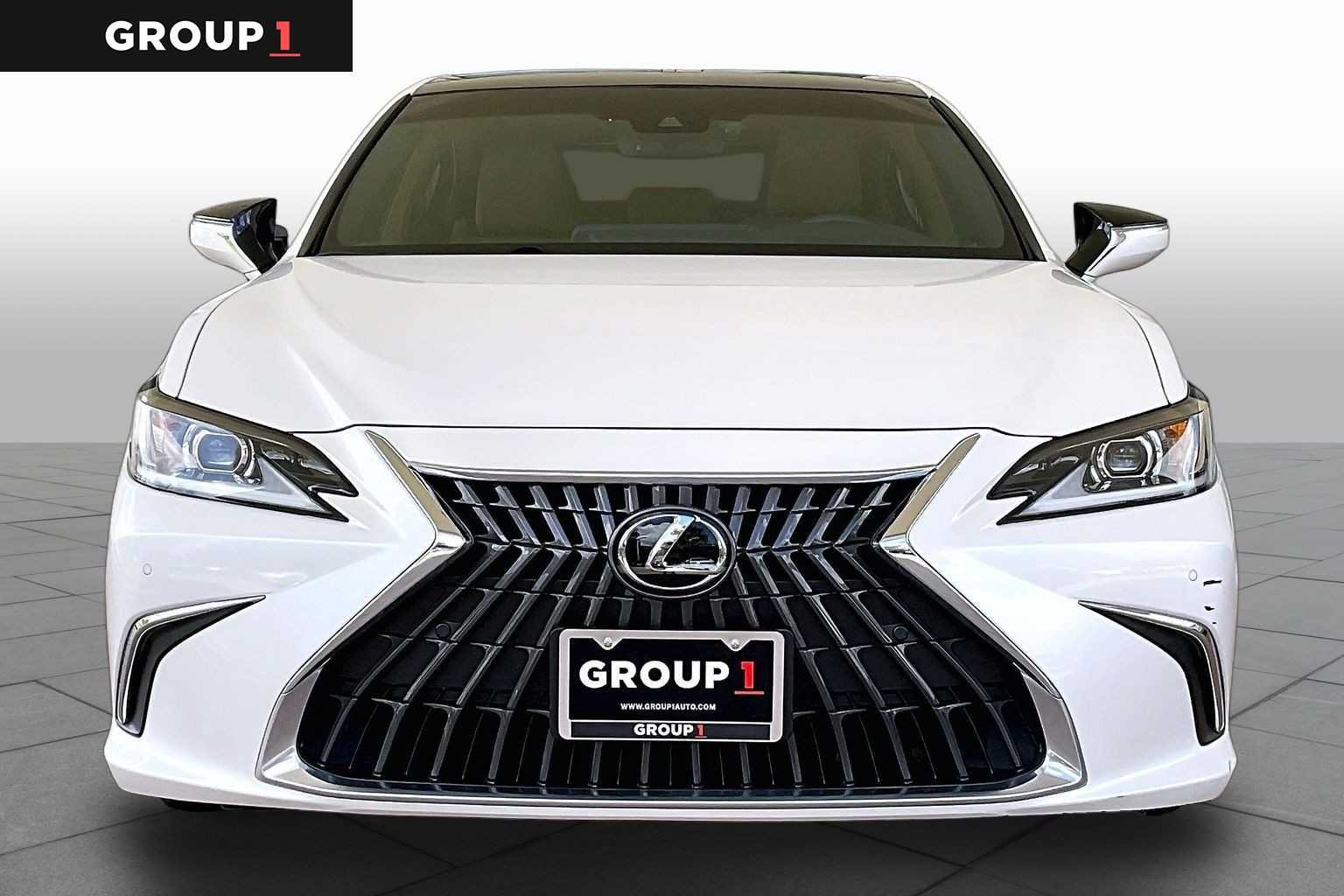 Used 2024 Eminent White Pearl Lexus Luxury image 4