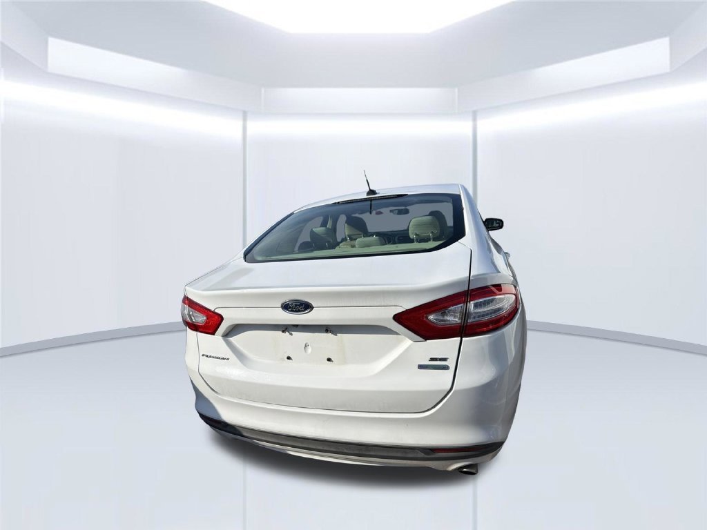 Used 2014 White Ford SE image 13