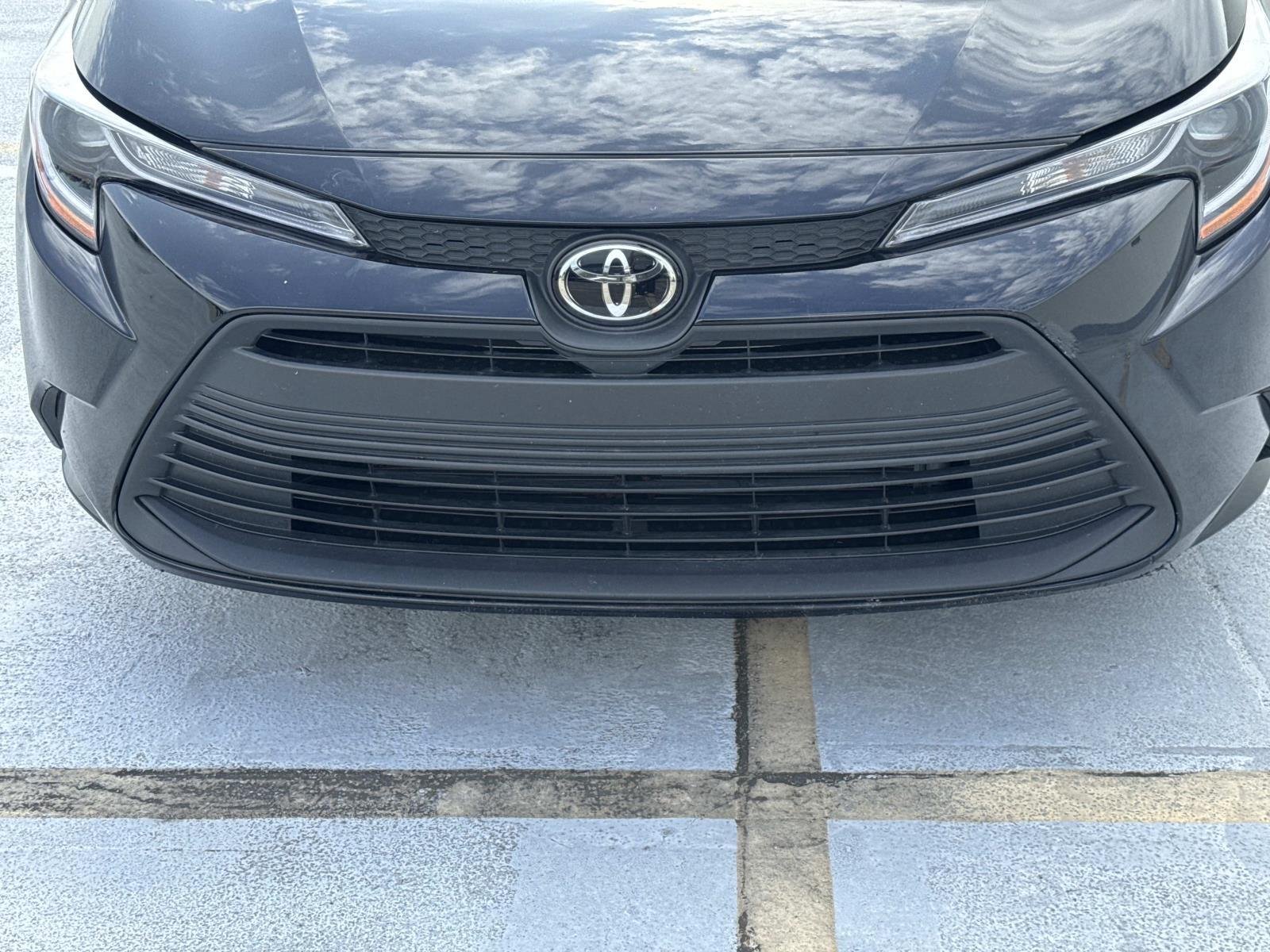 Used 2025 Midnight Black Metallic Toyota LE image 14