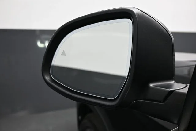 Used 2023 Black BMW xDrive30i image 5
