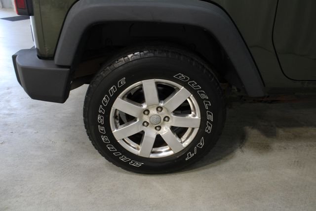 Used 2009 Green Jeep X image 22