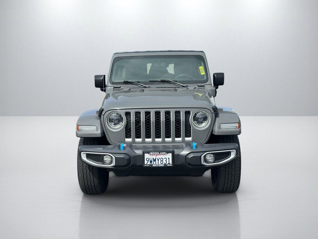 Used 2023 Grey Jeep Sahara image 4